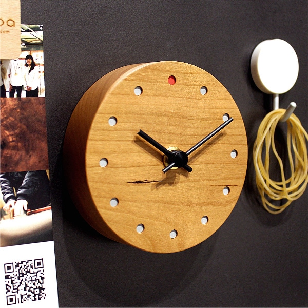 アメリカンブラックチェリーの木製時計