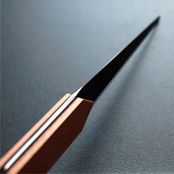 銘木と重厚な亜鉛合金を組み合わせたスタイリッシュなレターオープナー