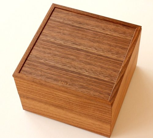「重箱」をカスタマイズした木製ボックス