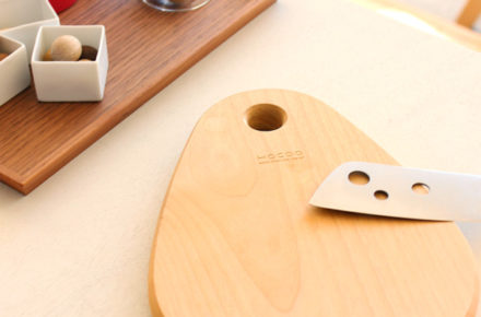 ちょっとした時に使いたい木製カッティングボード「Drop」