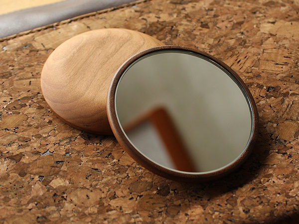 小さくてかわいい手鏡・コンパクトミラー「Hand Mirror」
