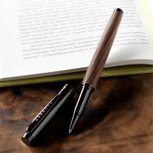 節目を彩る、木製ボールペン「BALLPOINT PEN SLEEK」