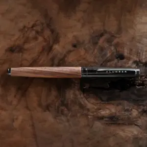 ウォールナットの木製ボールペン