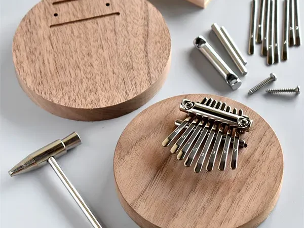 ものづくり体験。手軽に始められる民族楽器 ミニカリンバ