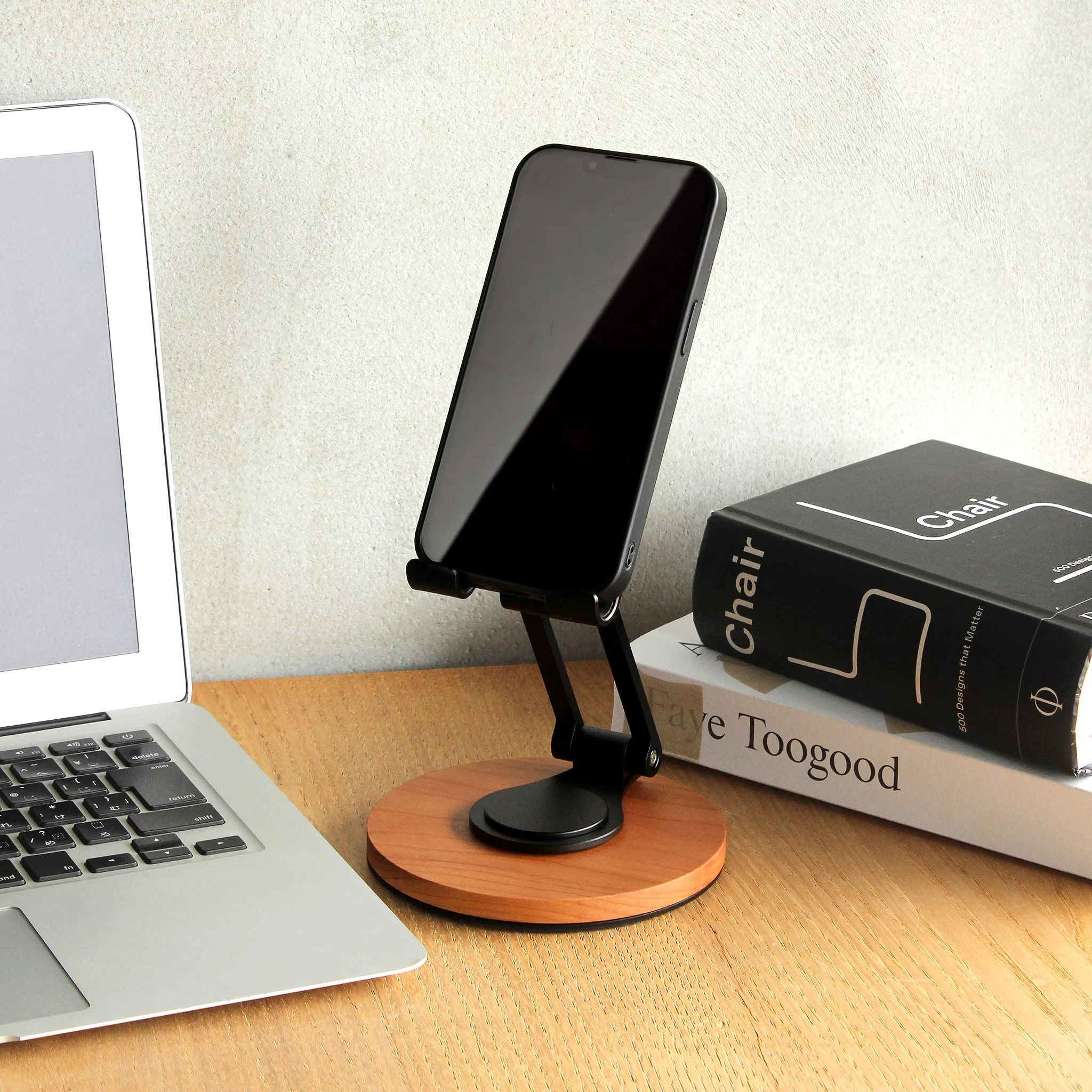 おしゃれな木製スマホスタンド