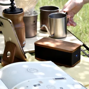 アウトドアにも使えるモバイルスピーカー